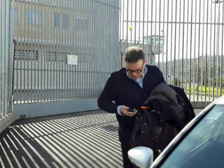 Caos nel carcere di Fermo: incendio in cella e ispettore sequestrato